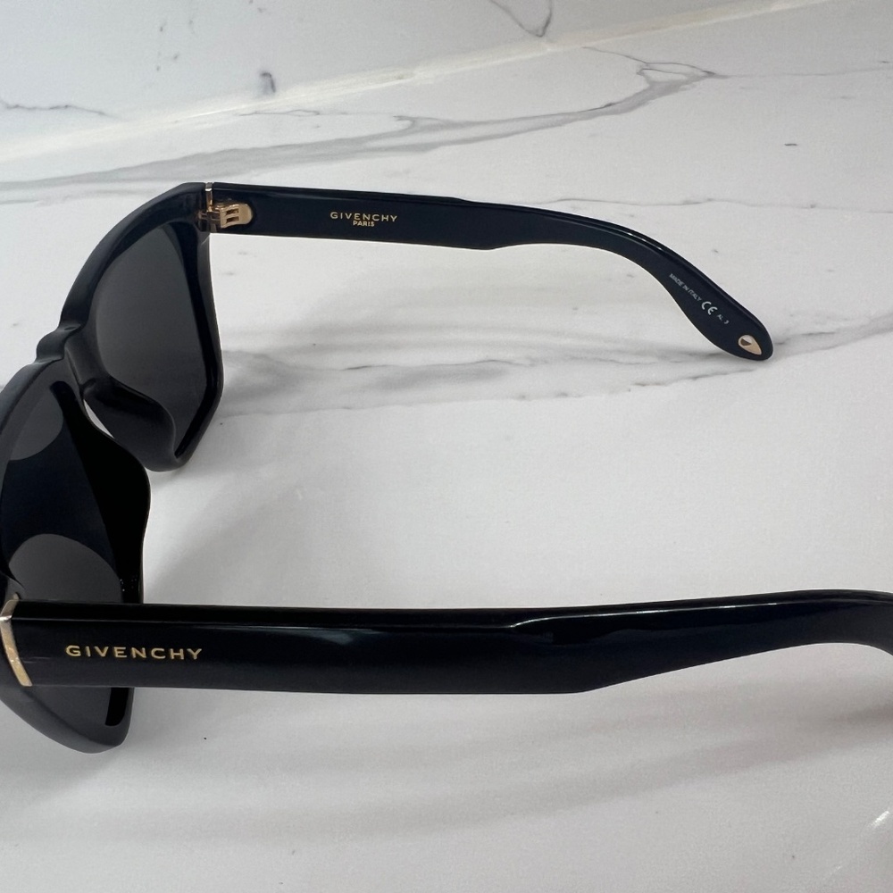 Rare Givenchy Flat Top Sunglasses – Designer Statement Must-Have - Picture 2 of 10